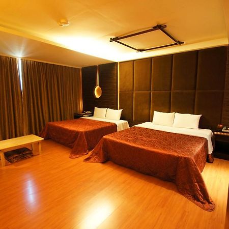Beverly Garden Motel Chiayi City Exterior foto